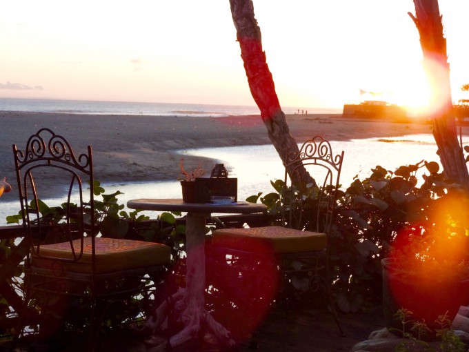 バリ島La Laguna Baliの夕陽が見える特等席
